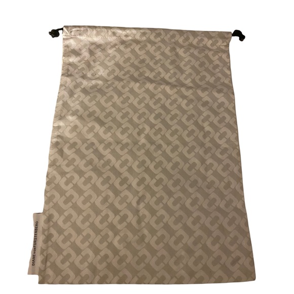 Diane von Furstenberg dust bag - Picture 2 of 6